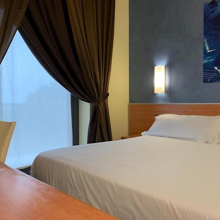 Best Western Hotel Class Lamezia Ламеция Терме Екстериор снимка