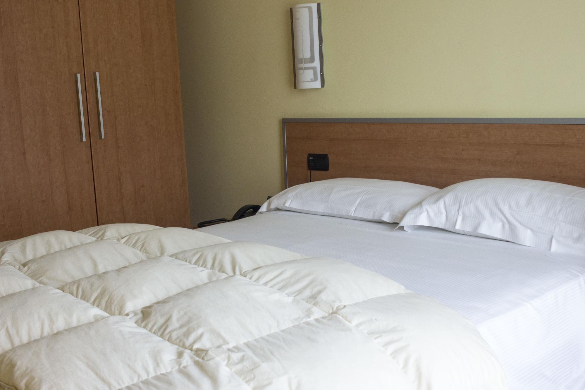 Best Western Hotel Class Lamezia Ламеция Терме Екстериор снимка