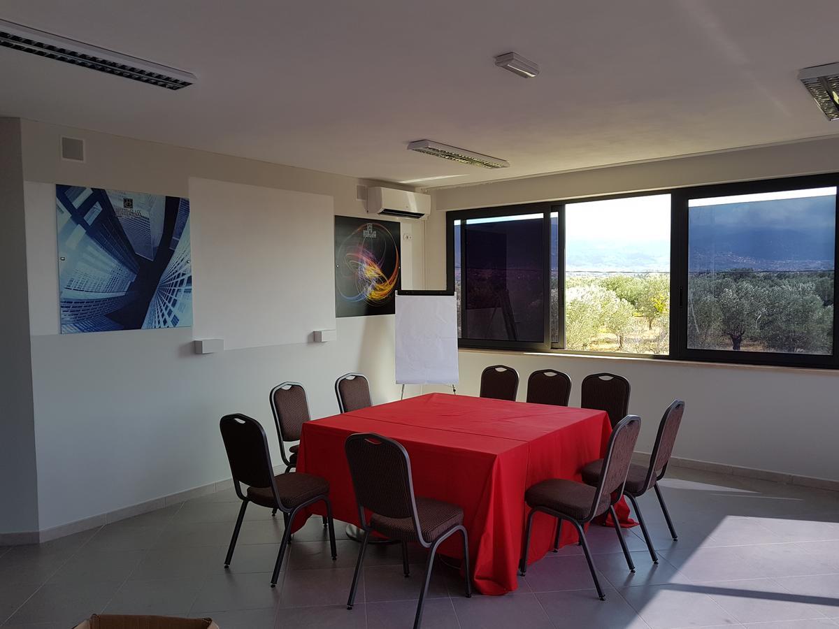 Best Western Hotel Class Lamezia Ламеция Терме Екстериор снимка