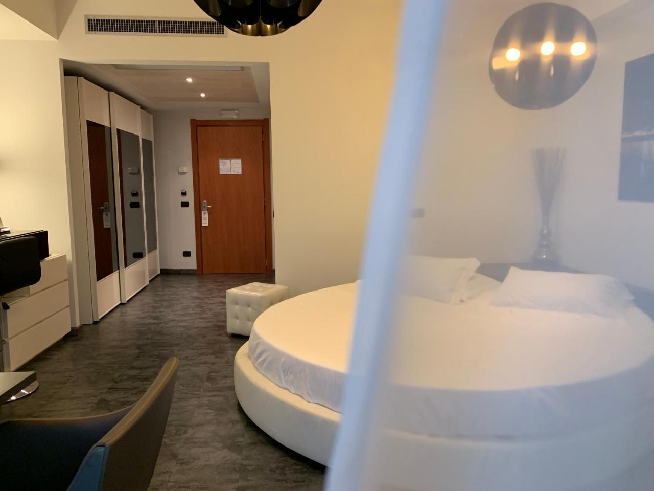 Best Western Hotel Class Lamezia Ламеция Терме Екстериор снимка